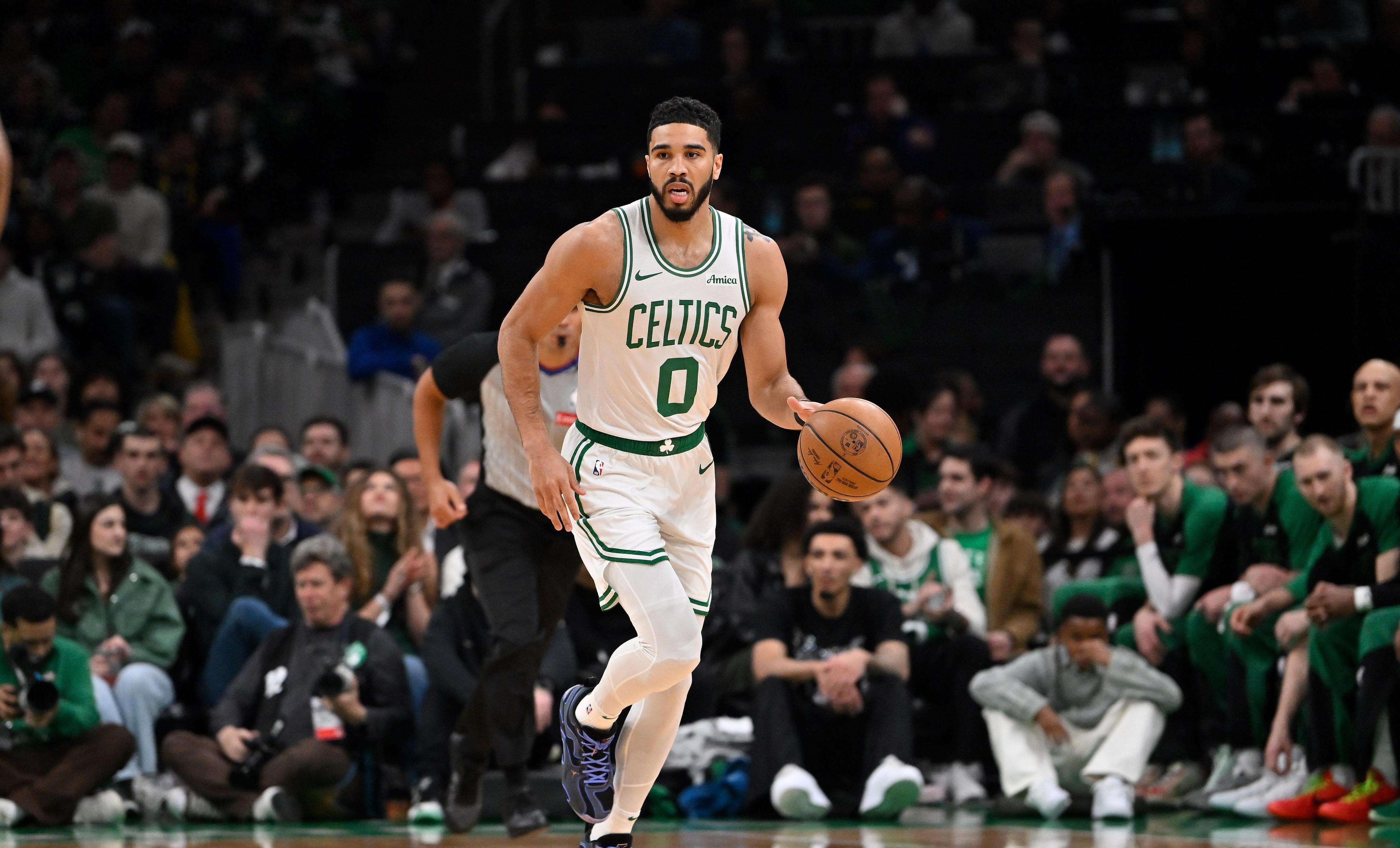 塔图姆绝杀时刻,险胜点燃赛场,狂砍50分迎来胜利! 塔图姆绝杀时刻,险胜点燃赛场,狂砍50分迎来胜利!