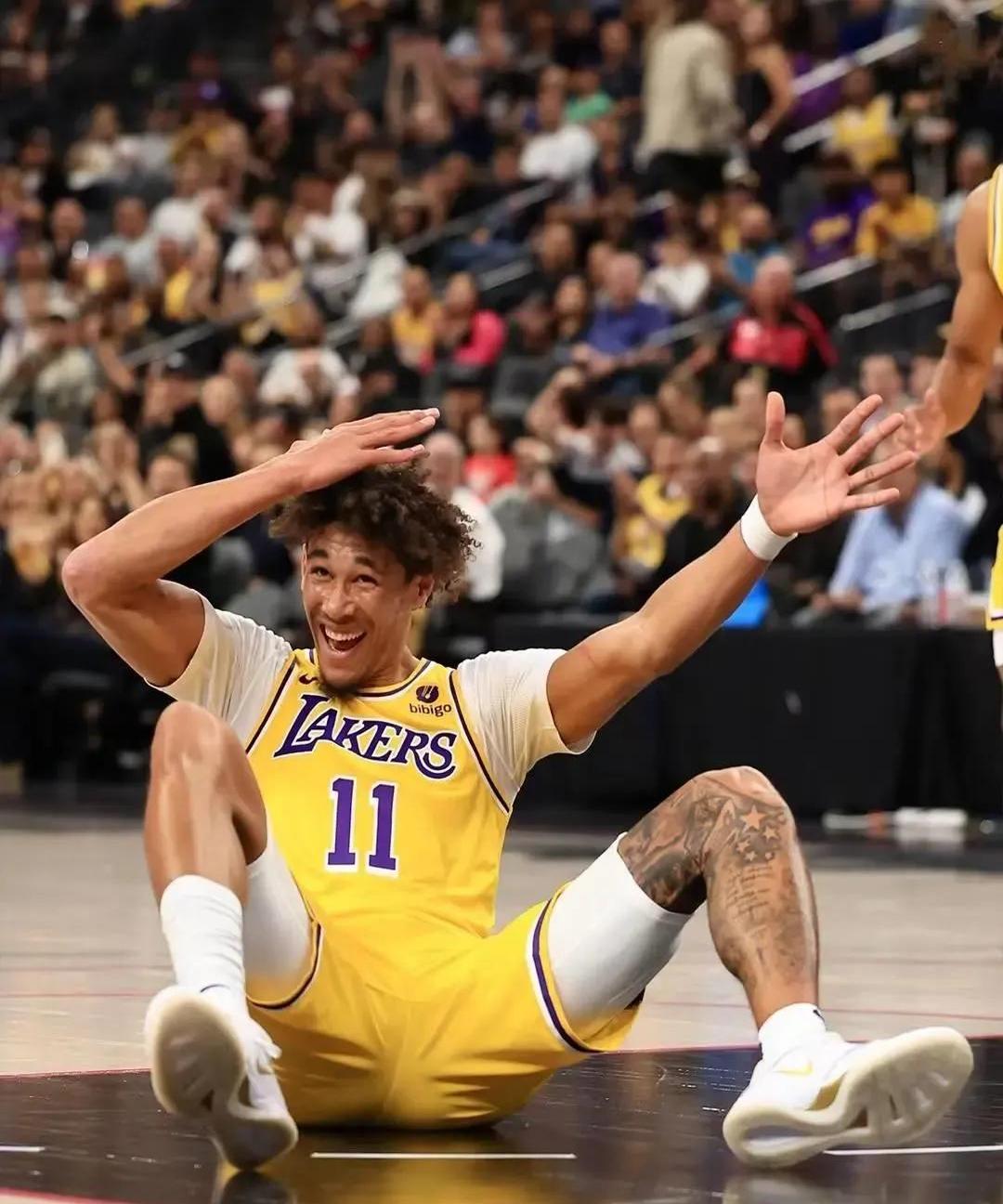 鹈鹕惊艳全场，唐斯助攻爆棚，冲击季后赛逆转取胜！